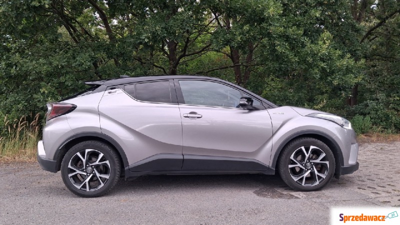 Toyota C-HR  SUV 2016,  1.8 hybryda, automat - Na sprzedaż za 60 000 zł - Szczecin