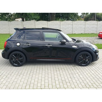 Mini   Hatchback 2017,  2.0 benzyna, automat - Na sprzedaż za 75 900 zł - Strobice - zdjęcie 10