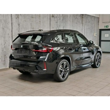 BMW X1  SUV 2024,  1.5 benzyna, automat - Na sprzedaż za 183 219 zł - Warszawa - zdjęcie 3