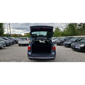 Volkswagen Passat 2014,  1.6 diesel - Na sprzedaż za 32 900 zł - Płock - zdjęcie 8