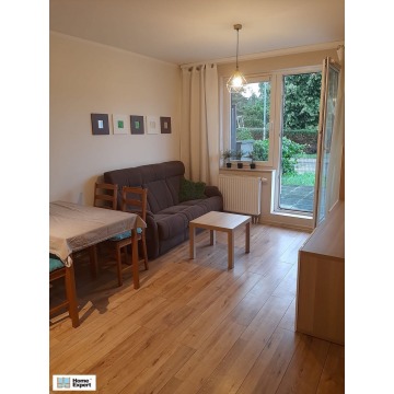 2pok, 36met, okolice Kosmonautów TARAS Ogród (Wrocław)