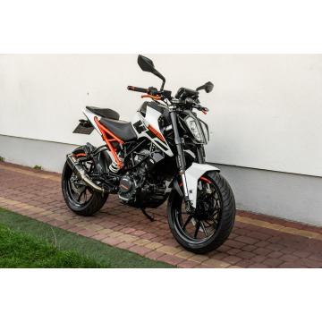 KTM duke - 125 R 2020 ABS KSIĄŻKA Raty Transport Największy Wybór Moto 125 W PL