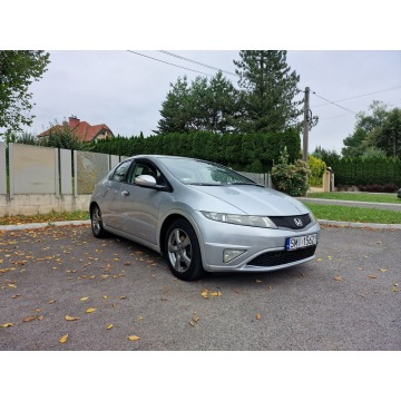 Honda Civic 2010,  1.3 benzyna - Na sprzedaż za 18 900 zł - Nowy Sącz - zdjęcie 4