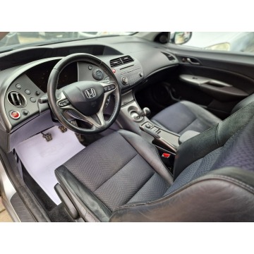 Honda Civic 2010,  1.3 benzyna - Na sprzedaż za 18 900 zł - Nowy Sącz - zdjęcie 12