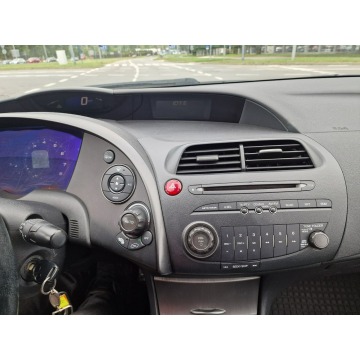 Honda Civic 2010,  1.3 benzyna - Na sprzedaż za 18 900 zł - Nowy Sącz - zdjęcie 11