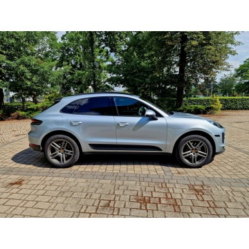 Porsche Macan  SUV 2020,  2.0 benzyna, automat - Na sprzedaż za 224 900 zł - Nowy Sącz - zdjęcie 3