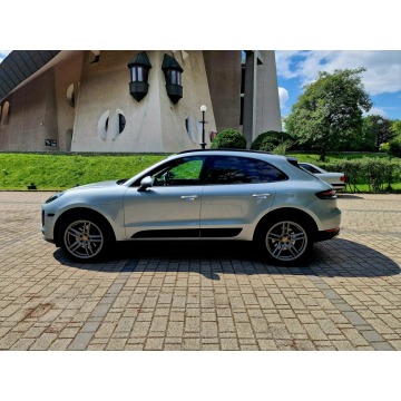 Porsche Macan  SUV 2020,  2.0 benzyna, automat - Na sprzedaż za 224 900 zł - Nowy Sącz - zdjęcie 9