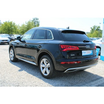 Audi Q5  SUV 2017,  2.0 benzyna, automat - Na sprzedaż za 109 899 zł - Warszawa - zdjęcie 8