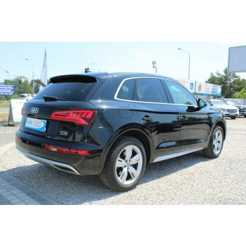 Audi Q5  SUV 2017,  2.0 benzyna, automat - Na sprzedaż za 109 899 zł - Warszawa - zdjęcie 6