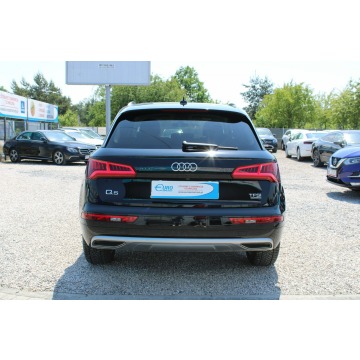 Audi Q5  SUV 2017,  2.0 benzyna, automat - Na sprzedaż za 109 899 zł - Warszawa - zdjęcie 7