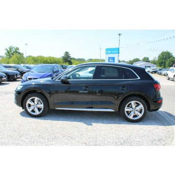 Audi Q5  SUV 2017,  2.0 benzyna, automat - Na sprzedaż za 109 899 zł - Warszawa - zdjęcie 9