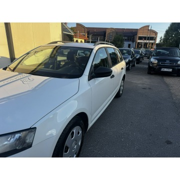 Skoda Octavia  Kombi 2014,  1.6 diesel - Na sprzedaż za 18 900 zł - Gdów - zdjęcie 2