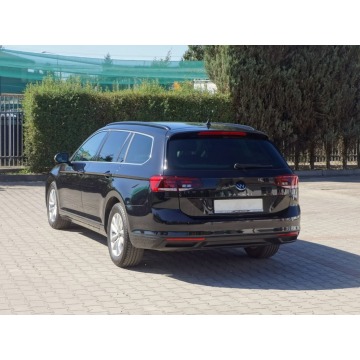 Volkswagen Passat  Kombi 2020,  2.0 diesel - Na sprzedaż za 79 900 zł - Nowy Sącz - zdjęcie 3