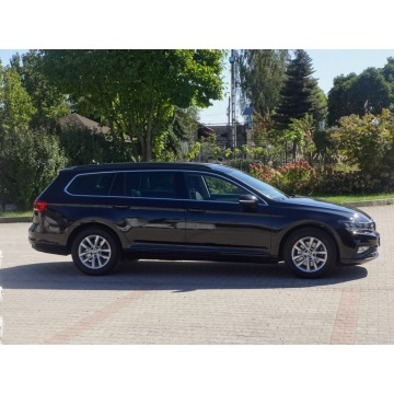 Volkswagen Passat  Kombi 2020,  2.0 diesel - Na sprzedaż za 79 900 zł - Nowy Sącz - zdjęcie 8