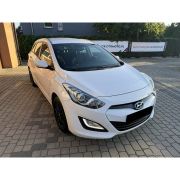 Hyundai i30 2012,  1.4 benzyna - Na sprzedaż za 31 900 zł - Orzech - zdjęcie 3