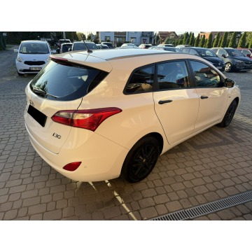 Hyundai i30 2012,  1.4 benzyna - Na sprzedaż za 31 900 zł - Orzech - zdjęcie 6