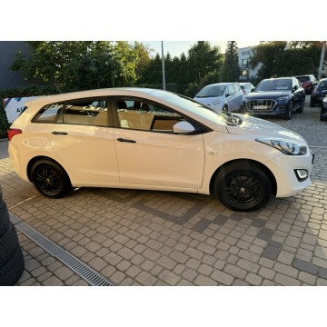 Hyundai i30 2012,  1.4 benzyna - Na sprzedaż za 31 900 zł - Orzech - zdjęcie 5