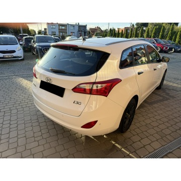 Hyundai i30 2012,  1.4 benzyna - Na sprzedaż za 31 900 zł - Orzech - zdjęcie 7