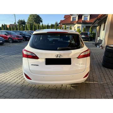 Hyundai i30 2012,  1.4 benzyna - Na sprzedaż za 31 900 zł - Orzech - zdjęcie 8