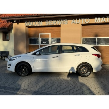 Hyundai i30 2012,  1.4 benzyna - Na sprzedaż za 31 900 zł - Orzech - zdjęcie 11