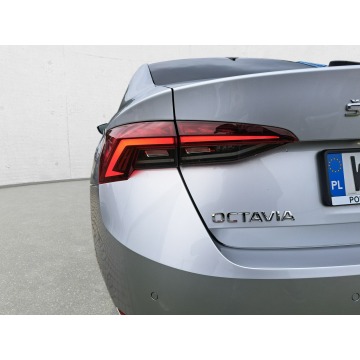 Skoda Octavia  Hatchback 2022,  1.5 benzyna - Na sprzedaż za 75 900 zł - Stalowa Wola - zdjęcie 10