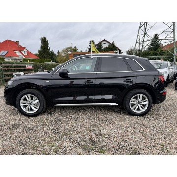 Audi Q5  SUV 2023,  2.0 benzyna, automat - Na sprzedaż za 162 900 zł - Reda - zdjęcie 8