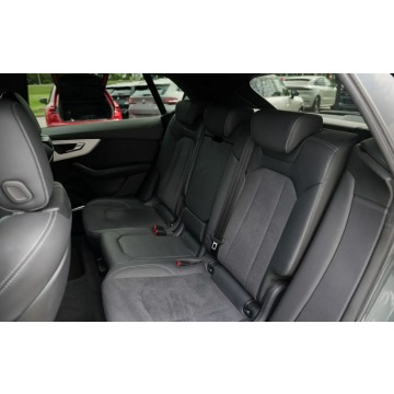 Audi Q8  SUV 2025,  3.0 diesel, automat - Na sprzedaż za 382 399 zł - Warszawa - zdjęcie 12
