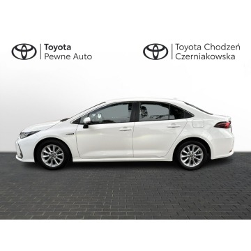 Toyota Corolla  Sedan/Limuzyna 2021,  1.8 hybryda, automat - Na sprzedaż za 76 900 zł - Warszawa - zdjęcie 2