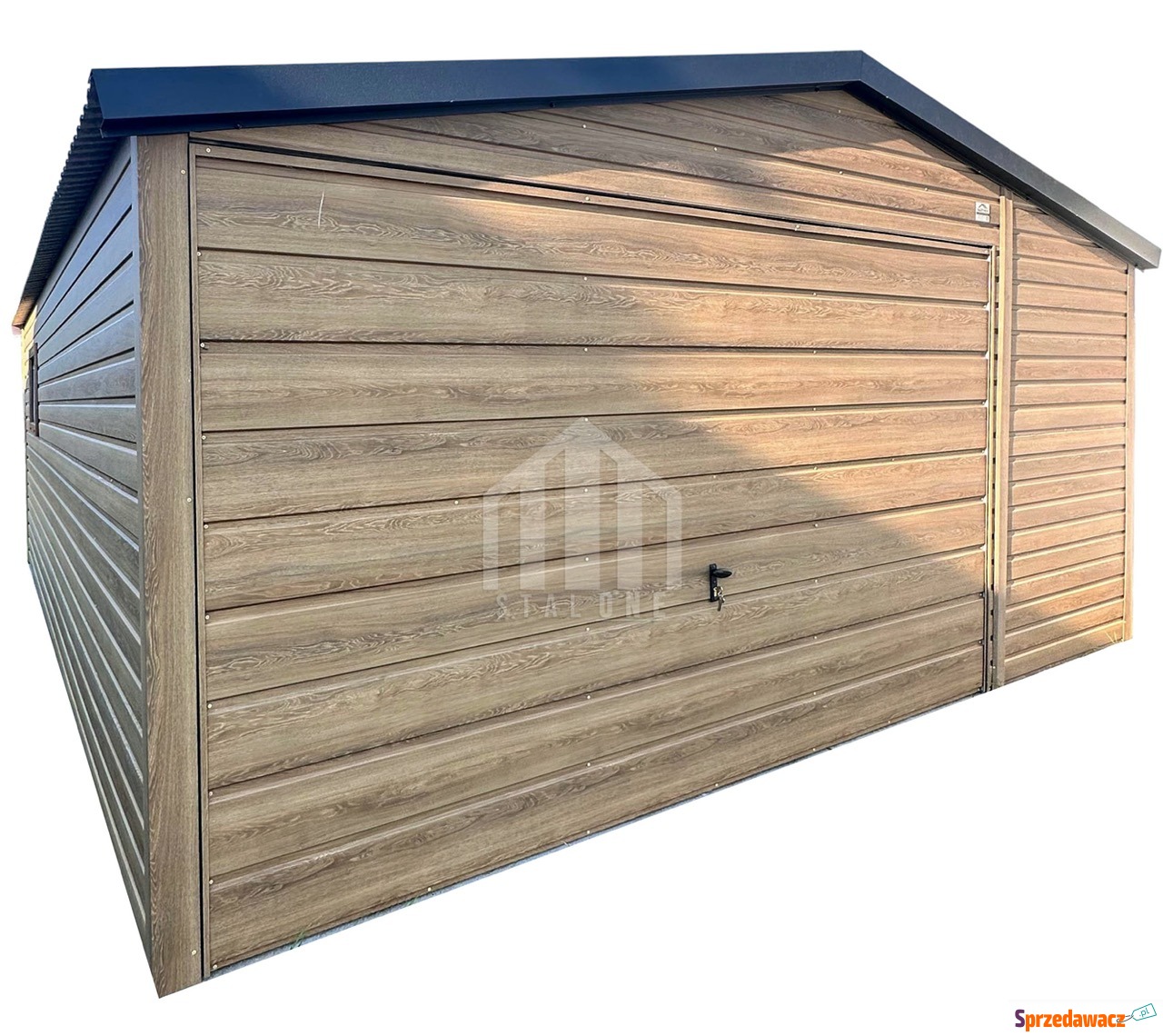 Garaż blaszany 4,5x5m - brama...
