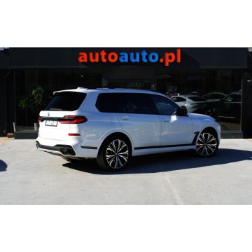 BMW   Terenowy 2023,  4.4 benzyna, automat - Na sprzedaż za 540 000 zł - Warszawa - zdjęcie 6