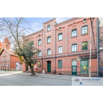 DUŻY LOKAL Z WITRYNA W ŚWIETNEJ LOKALIZACJI