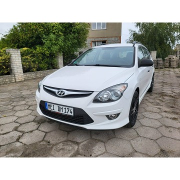 Hyundai i30 2012,  1.6 diesel - Na sprzedaż za 13 999 zł - Gostyń - zdjęcie 7