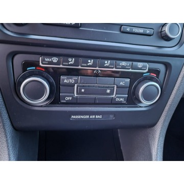 Volkswagen Golf 2011,  2.0 diesel - Na sprzedaż za 15 999 zł - Gostyń - zdjęcie 6