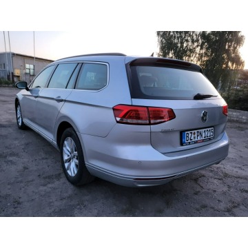 Volkswagen Passat 2018,  2.0 diesel - Na sprzedaż za 59 999 zł - Gostyń - zdjęcie 3