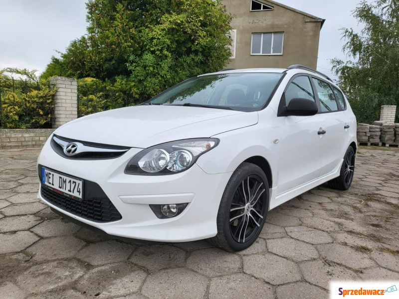Hyundai i30 2012,  1.6 diesel - Na sprzedaż za 13 999 zł - Gostyń