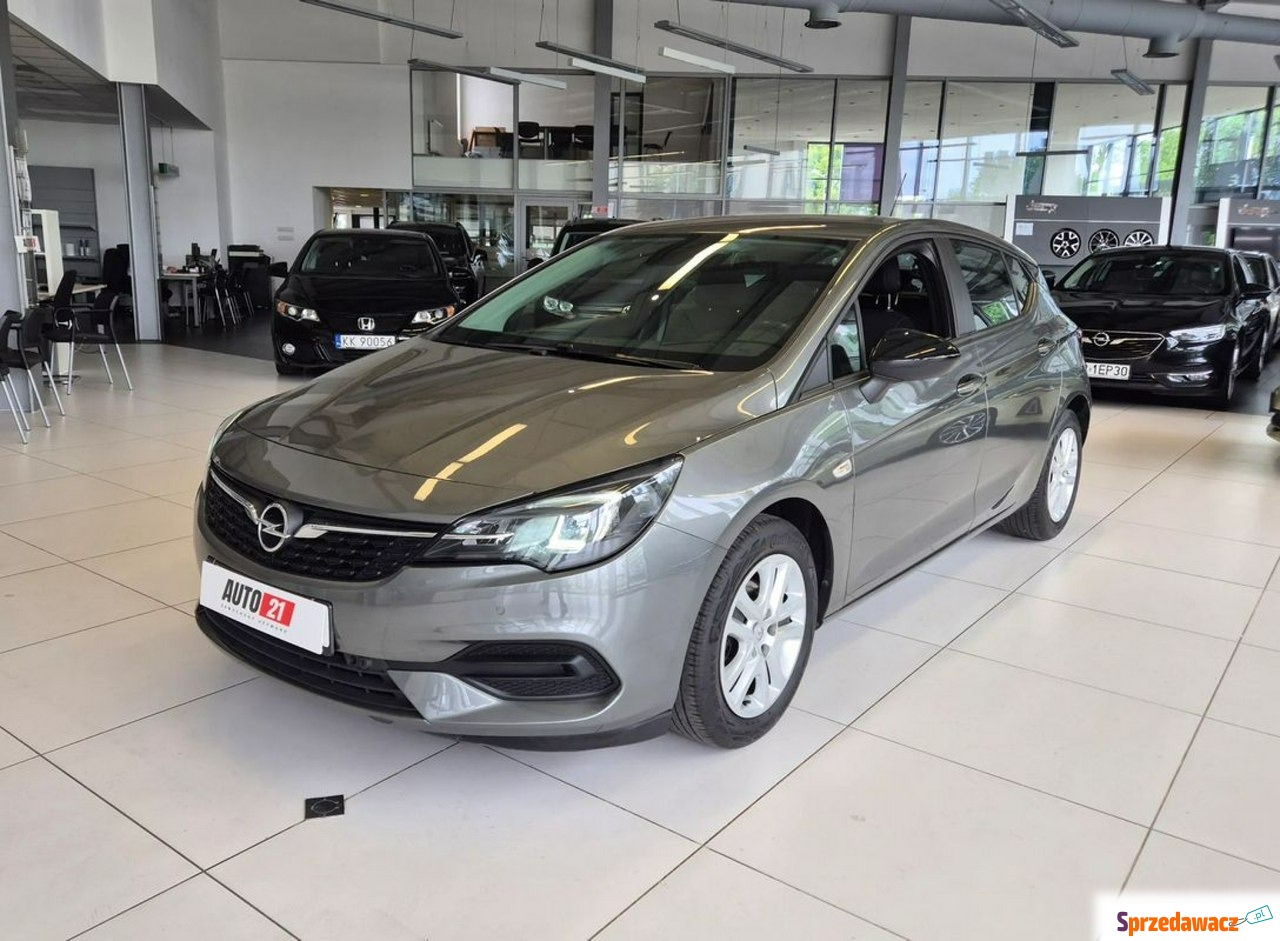 Opel Astra 2021