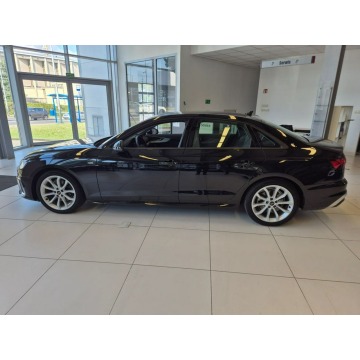 Audi A4  Sedan/Limuzyna 2023,  2.0 benzyna, automat - Na sprzedaż za 129 900 zł - Kraków - zdjęcie 7