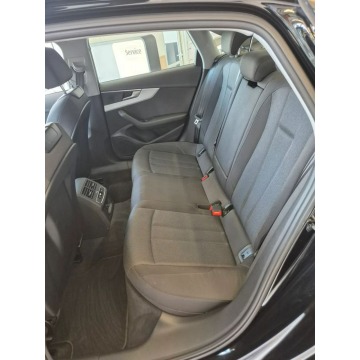 Audi A4  Sedan/Limuzyna 2023,  2.0 benzyna, automat - Na sprzedaż za 129 900 zł - Kraków - zdjęcie 10