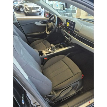 Audi A4  Sedan/Limuzyna 2023,  2.0 benzyna, automat - Na sprzedaż za 129 900 zł - Kraków - zdjęcie 12