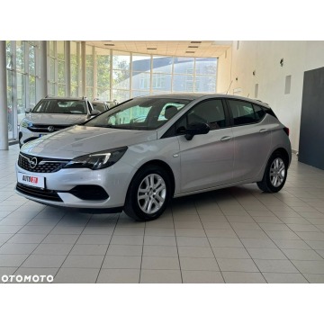 Opel Astra  Liftback 2021,  1.2 benzyna - Na sprzedaż za 44 900 zł - Kraków - zdjęcie 2