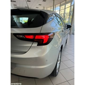 Opel Astra  Liftback 2021,  1.2 benzyna - Na sprzedaż za 44 900 zł - Kraków - zdjęcie 11