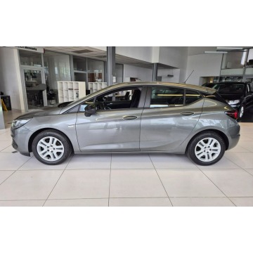Opel Astra  Liftback 2021,  1.2 benzyna - Na sprzedaż za 45 900 zł - Kraków - zdjęcie 2