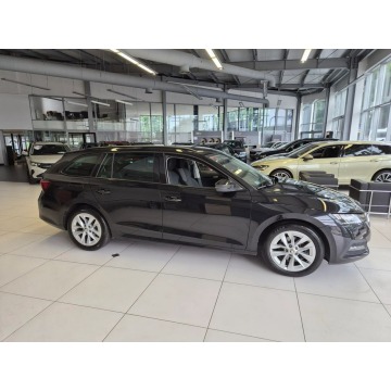 Skoda Octavia 2022,  1.5 benzyna, automat - Na sprzedaż za 69 900 zł - Kraków - zdjęcie 4