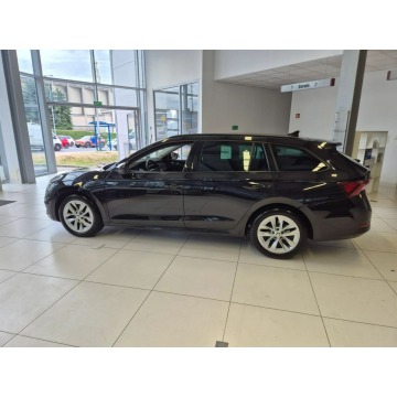 Skoda Octavia 2022,  1.5 benzyna, automat - Na sprzedaż za 69 900 zł - Kraków - zdjęcie 5