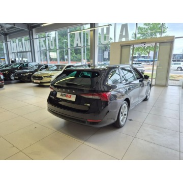 Skoda Octavia 2022,  1.5 benzyna, automat - Na sprzedaż za 69 900 zł - Kraków - zdjęcie 9