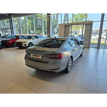 Skoda Superb  Sedan/Limuzyna 2021,  1.5 benzyna - Na sprzedaż za 69 900 zł - Kraków - zdjęcie 3
