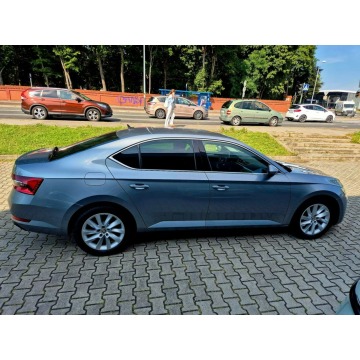 Skoda Superb  Sedan/Limuzyna 2021,  1.5 benzyna - Na sprzedaż za 76 900 zł - Kraków - zdjęcie 2