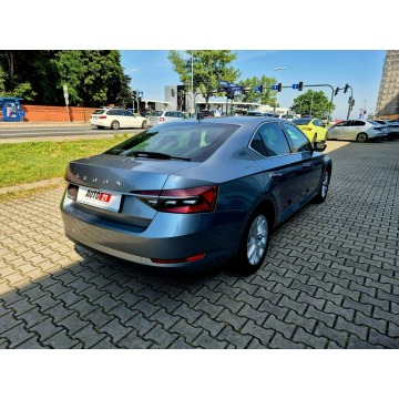 Skoda Superb  Sedan/Limuzyna 2021,  1.5 benzyna - Na sprzedaż za 76 900 zł - Kraków - zdjęcie 3