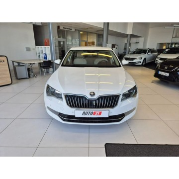 Skoda Superb  Sedan/Limuzyna 2018,  2.0 diesel, automat - Na sprzedaż za 74 900 zł - Kraków - zdjęcie 8