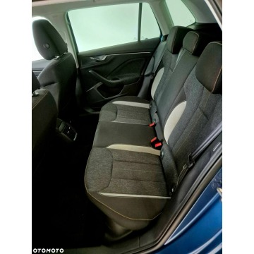 Skoda Kamiq  SUV 2019,  1.5 benzyna, automat - Na sprzedaż za 84 900 zł - Kraków - zdjęcie 12